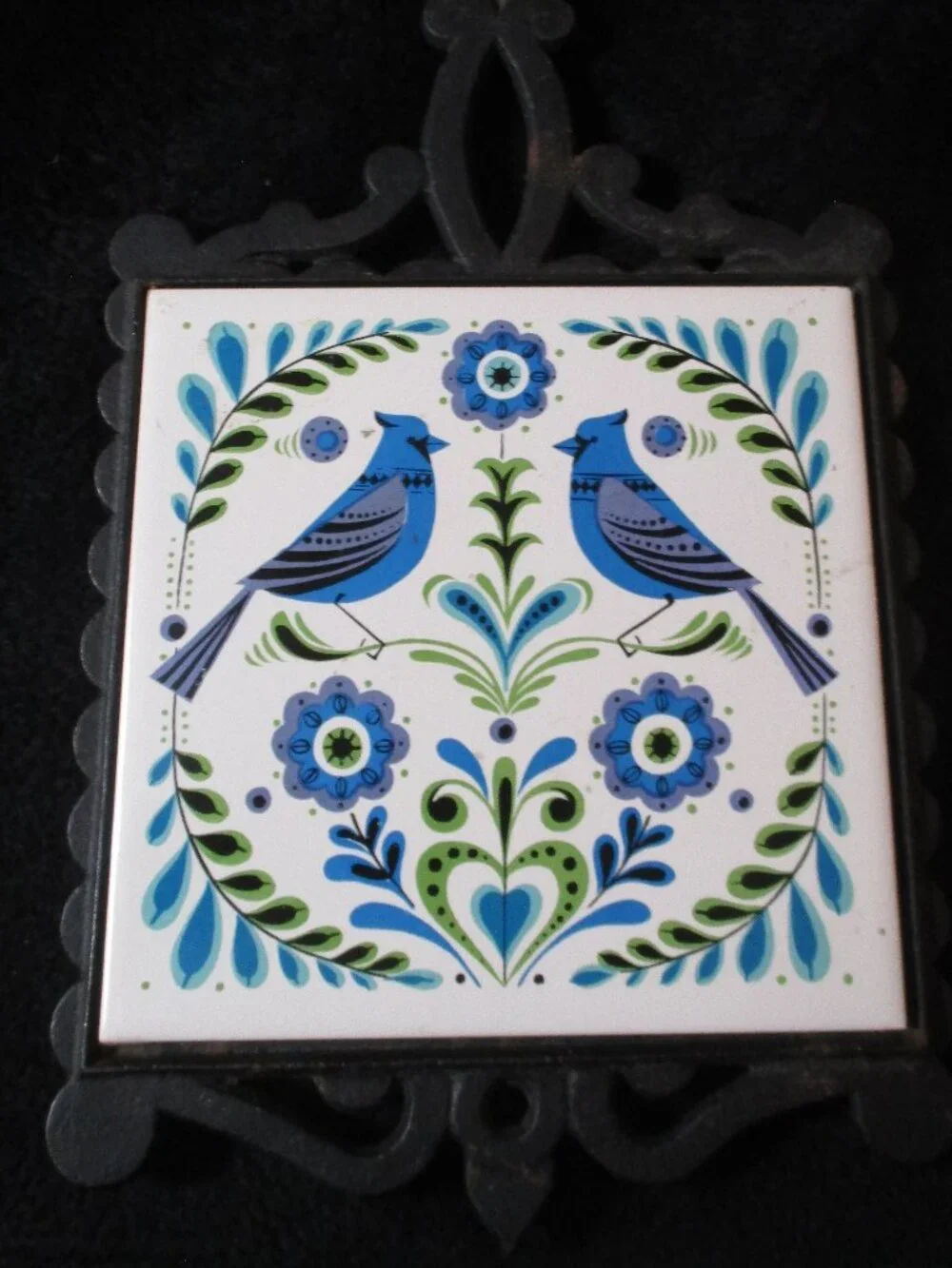 Vintage Cast Iron Trivet Ceramic Tile Blue Birds Folk Art Kitchen Home Decor